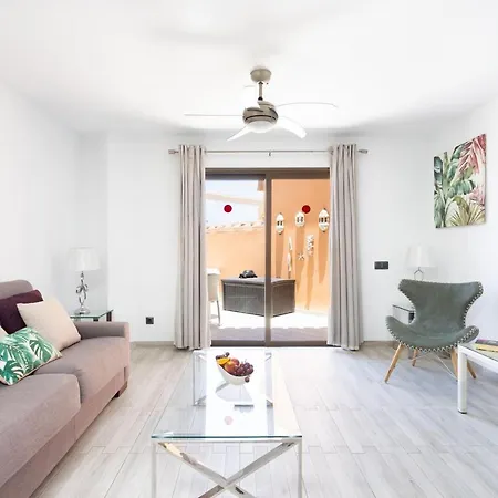 Exclusive Attic Vistas 3 With Breathtaking Sea View, Only 100 M To The Sea, Heated Pool, Aircon, Wifi Apartamento Arona (Tenerife)