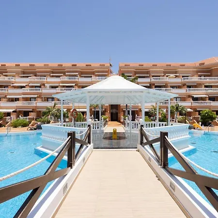 Exclusive Attic Vistas 3 With Breathtaking Sea View, Only 100 M To The Sea, Heated Pool, Aircon, Wifi Appartamento