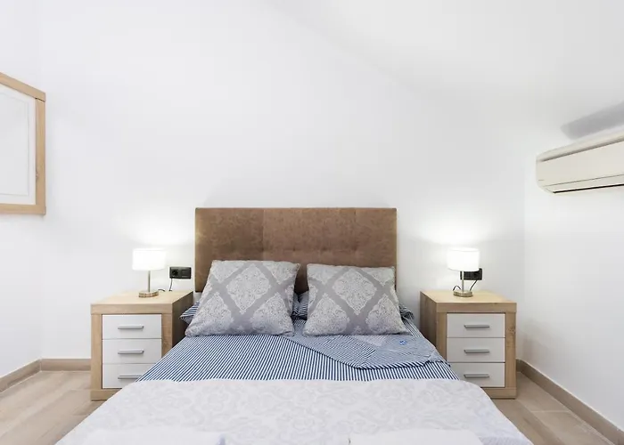 Exclusive Attic Vistas 3 With Breathtaking Sea View, Only 100 M To The Sea, Heated Pool, Aircon, Wifi Διαμέρισμα *