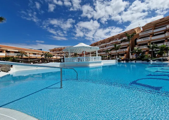 Exclusive Attic Vistas 3 With Breathtaking Sea View, Only 100 M To The Sea, Heated Pool, Aircon, Wifi