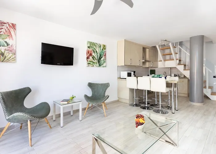 Exclusive Attic Vistas 3 With Breathtaking Sea View, Only 100 M To The Sea, Heated Pool, Aircon, Wifi Arona (Tenerife)