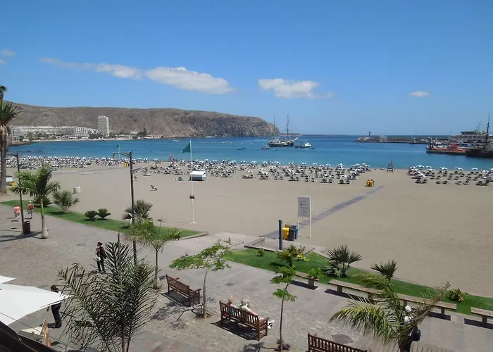 Exclusive Attic Vistas 3 With Breathtaking Sea View, Only 100 M To The Sea, Heated Pool, Aircon, Wifi