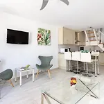 Exclusive Attic Vistas 3 With Breathtaking Sea View, Only 100 M To The Sea, Heated Pool, Aircon, Wifi Arona (Tenerife)
