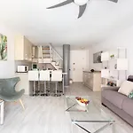 Exclusive Attic Vistas 3 With Breathtaking Sea View, Only 100 M To The Sea, Heated Pool, Aircon, Wifi *