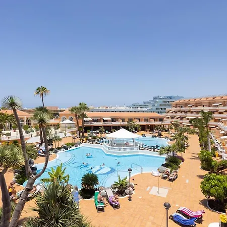 Exclusive Attic Vistas: Seaside Retreat With Heated Pool Arona (Tenerife)