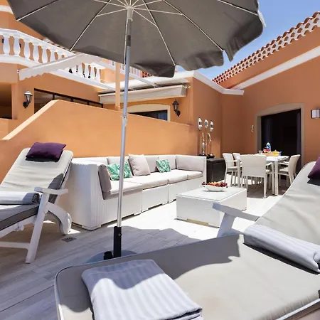 Exclusive Attic Vistas: Seaside Retreat With Heated Pool Apartment