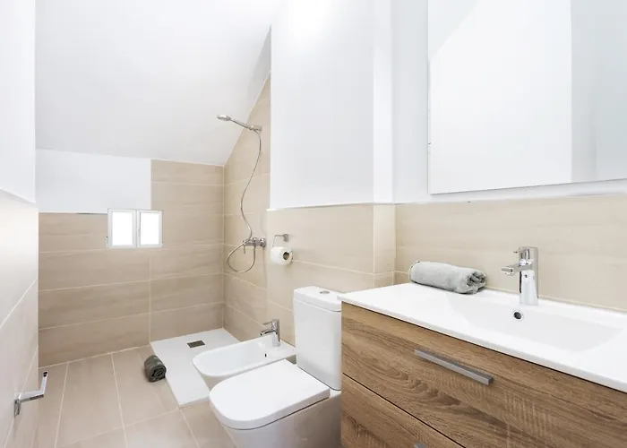 Apartmán Exclusive Attic Vistas 3 With Breathtaking Sea View, Only 100 M To The Sea, Heated Pool, Aircon, Wifi *