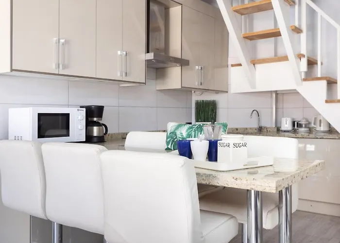 Apartmán Exclusive Attic Vistas 3 With Breathtaking Sea View, Only 100 M To The Sea, Heated Pool, Aircon, Wifi Arona (Tenerife)